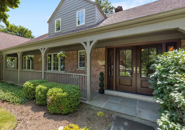 3rd image of 419 Caesar Dr, Barrington, IL 60010 | MLS# 12691919