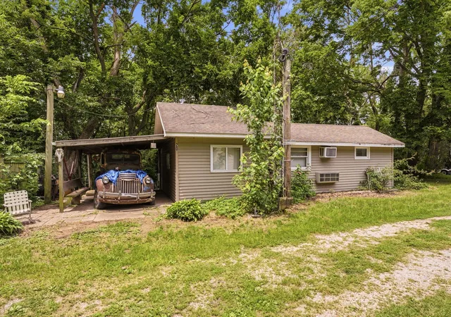Homes for sale in Keithsburg, IL | 20 Willits Ln, Keithsburg, IL 61442 | MLS# 12691945