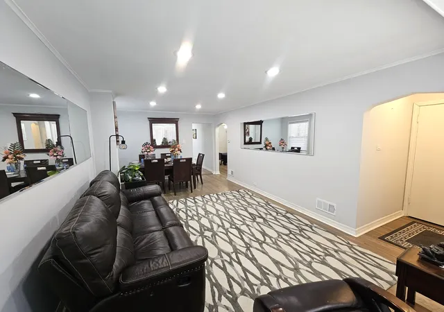 Homes for sale in Chicago, IL | 5701 S Mobile Ave, Chicago, IL 60638 | MLS# 12691960