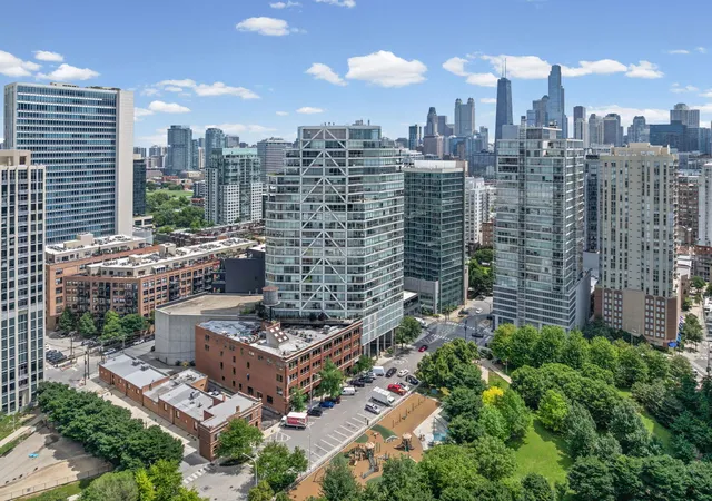 Homes for sale in Chicago, IL | 510 W Erie St #1303, Chicago, IL 60654 | MLS# 12691989