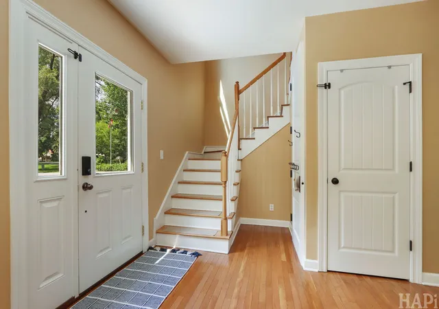 3rd image of 40431 N Fairview St, Antioch, IL 60002 | MLS# 12691991