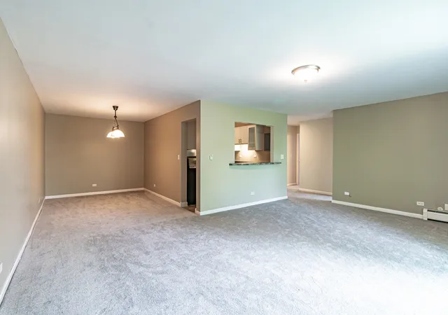 Homes for sale in Arlington Heights, IL | 711 E Falcon Dr #201, Arlington Heights, IL 60005 | MLS# 12691994