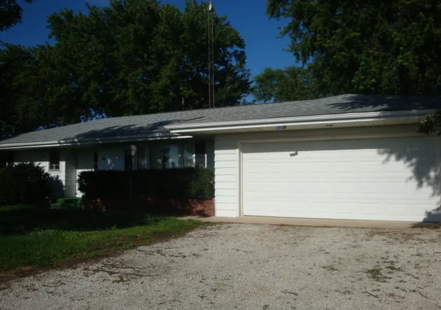 45th image of 498 Park St, Cissna Park, IL 60924 | MLS# 12691996