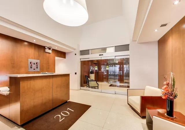 2nd image of 201 E Chestnut St #18F, Chicago, IL 60611 | MLS# 12692032