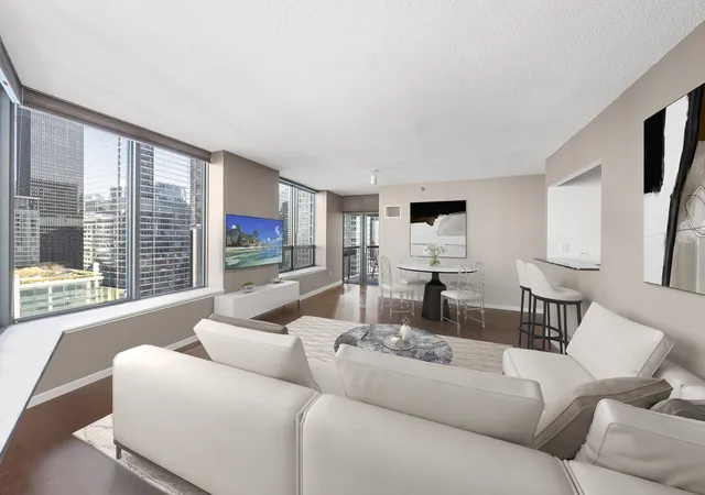 Listing Photo 5 - Condo for sale in building located at 400 N La Salle Dr, Chicago, IL 60654 - Unit #2002