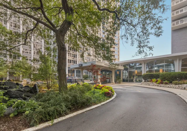 4th image of 4250 N Marine Dr #911, Chicago, IL 60613 | MLS# 12692072