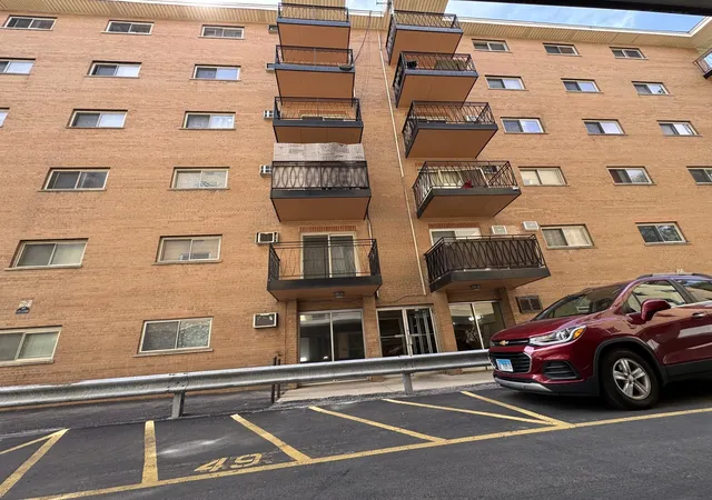 2nd image of 7432 W Washington St #604, Forest Park, IL 60130 | MLS# 12692096