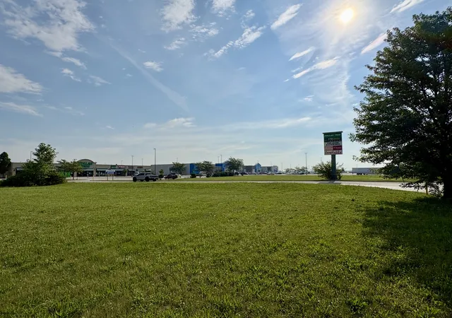 3rd image of 475 Riverstone Pkwy, Kankakee, IL 60901 | MLS# 12692098