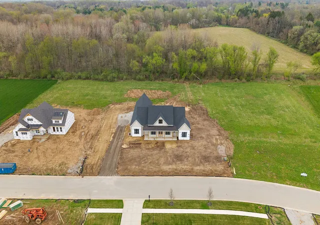 2nd image of 493 Stonebridge Pkwy, Valparaiso, IN 46383 | MLS# 12692103