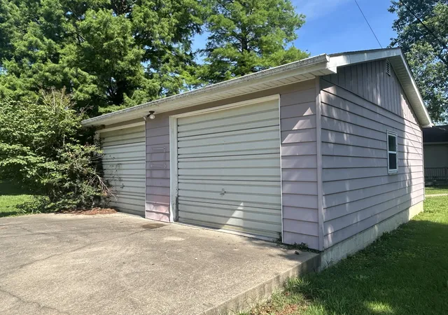 Homes for sale in Duquoin, IL | 515 E Cedar Ave, Duquoin, IL 62832 | MLS# 12692104