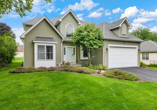 Homes for sale in Bolingbrook, IL | 855 Ayers St, Bolingbrook, IL 60440 | MLS# 12692129