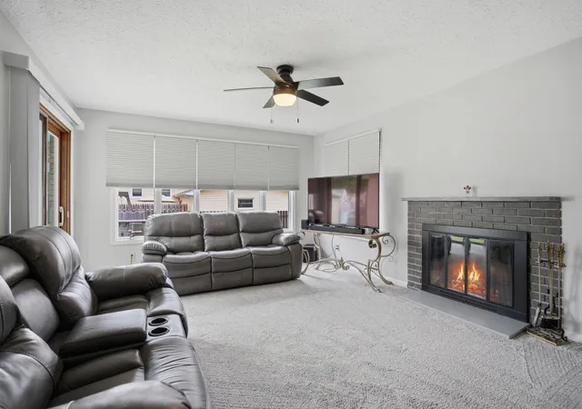 Homes for sale in East Moline, IL | 3701 Kennedy Dr, East Moline, IL 61244 | MLS# 12692130