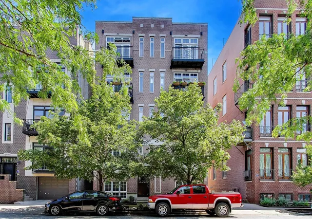 Homes for sale in Chicago, IL | 1875 N Winnebago Ave #4W, Chicago, IL 60647 | MLS# 12692131