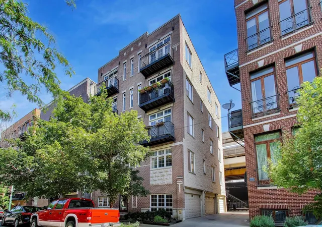 Homes for sale in Chicago, IL | 1875 N Winnebago Ave #4W, Chicago, IL 60647 | MLS# 12692131