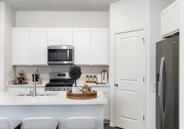 4th image of 17461 W Windemere Cir, Lockport, IL 60441 | MLS# 12692136