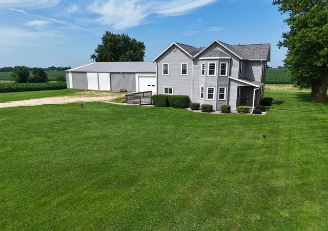 Homes for sale in Dakota, IL | 312 E Buckeye Rd, Dakota, IL 61018 | MLS# 12692143