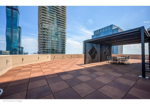 5th image of 222 N Columbus Dr, Chicago, IL 60601