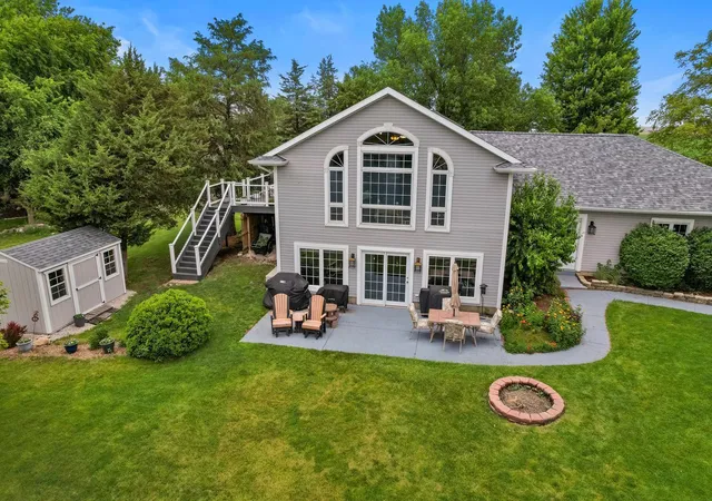 Photo 3 of Single family home for sale at 102 Lake View Dr, Fairbury, IL 61739 | MLS# 12692172 | Listing updated on 2026-08-04