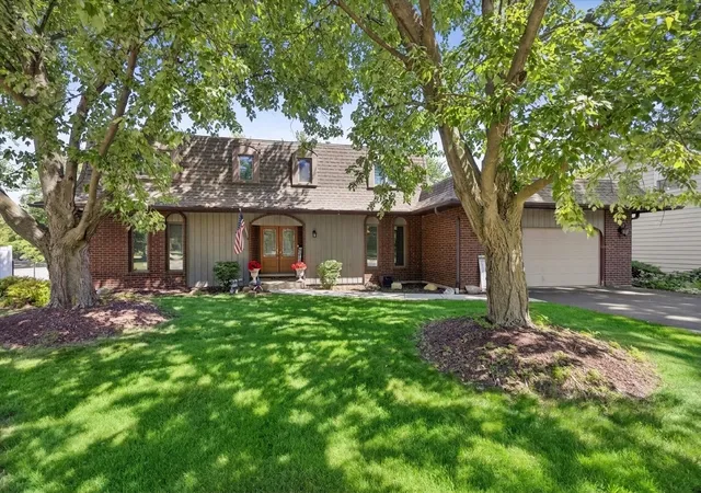 Photo 1 of Single family home for sale at 1490 Wood Ave, Downers Grove, IL 60515 | MLS# 12692173 | Listing updated on 2026-09-24