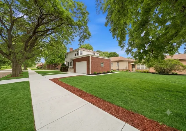 Homes for sale in Chicago, IL | 11659 S Maplewood Ave, Chicago, IL 60655 | MLS# 12692176