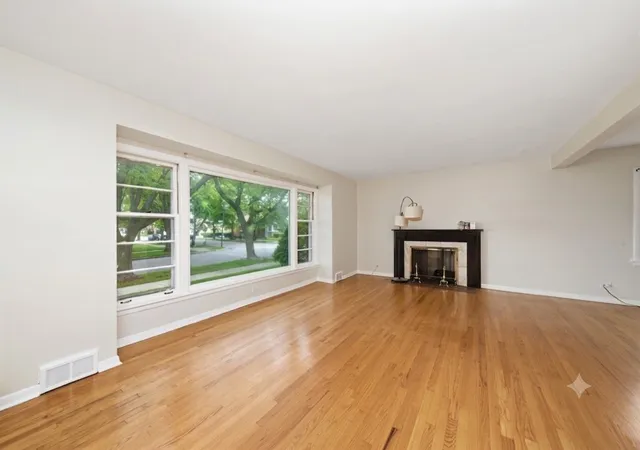 Homes for sale in Chicago, IL | 11659 S Maplewood Ave, Chicago, IL 60655 | MLS# 12692176