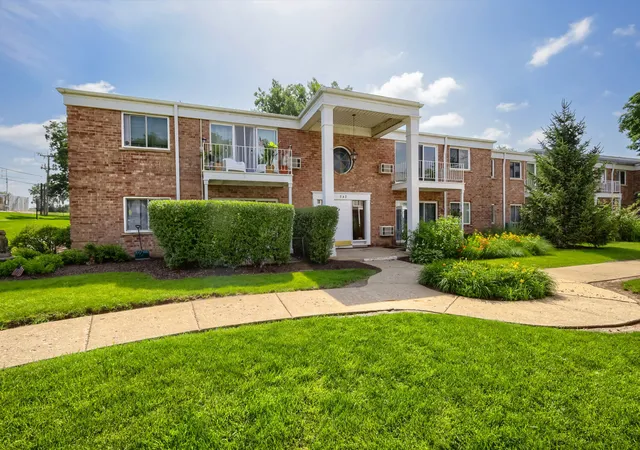 Homes for sale in Downers Grove, IL | 543 Burlington Ave #212, Downers Grove, IL 60515 | MLS# 12692184