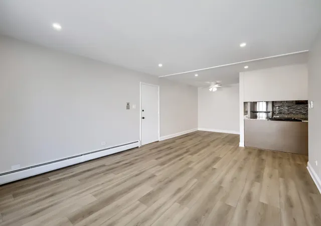 5th image of 543 Burlington Ave, Downers Grove, IL 60515