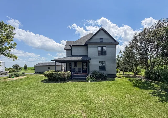 Homes for sale in Gifford, IL | 2273 County Road 3100, Gifford, IL 61847 | MLS# 12692195