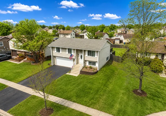 3rd image of 7624 W Juniper Ct, Frankfort, IL 60423 | MLS# 12692210