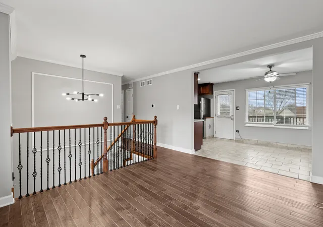 5th image of 7624 W Juniper Ct, Frankfort, IL 60423 | MLS# 12692210