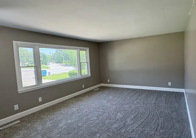 3rd image of 1740 E Duane Blvd, Kankakee, IL 60901 | MLS# 12692239