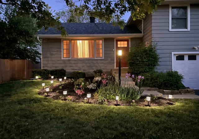 3rd image of 715 E Main St, Barrington, IL 60010 | MLS# 12692245