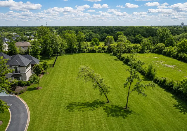 3rd image of 5S541 S Radcliff Rd, Naperville, IL 60563 | MLS# 12692253