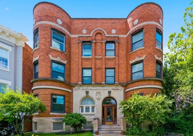 Homes for sale in Chicago, IL | 5718 S Dorchester Ave #1, Chicago, IL 60637 | MLS# 12692320