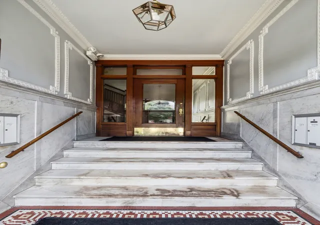 Homes for sale in Chicago, IL | 5718 S Dorchester Ave #1, Chicago, IL 60637 | MLS# 12692320