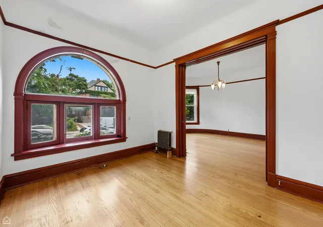 Homes for sale in Chicago, IL | 5718 S Dorchester Ave, Chicago, IL 60637