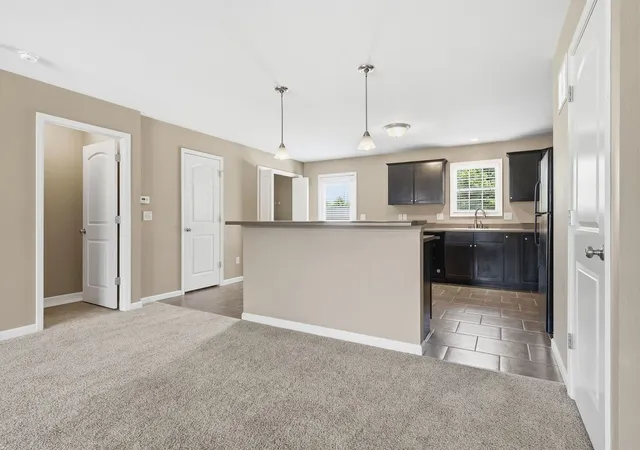 5th image of 1818 Glenbridge Rd, Bloomington, IL 61704 | MLS# 12692323