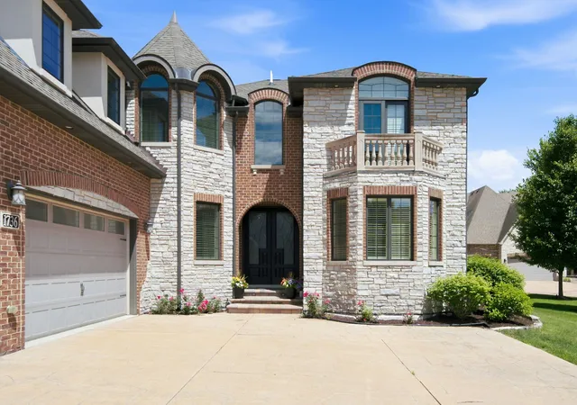 Homes for sale in Downers Grove, IL | 1736 Brian Grant Ct, Downers Grove, IL 60516 | MLS# 12692340