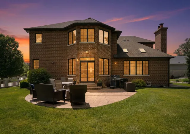 5th image of 1736 Brian Grant Ct, Downers Grove, IL 60516 | MLS# 12692340