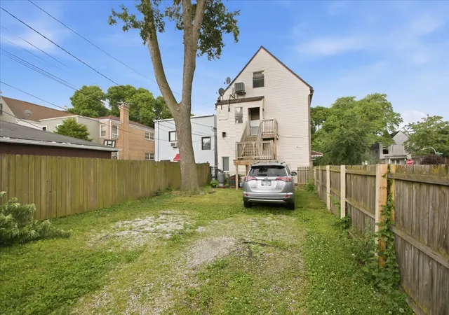 Homes for sale in Chicago, IL | 3859 N Whipple St, Chicago, IL 60618 | MLS# 12692348
