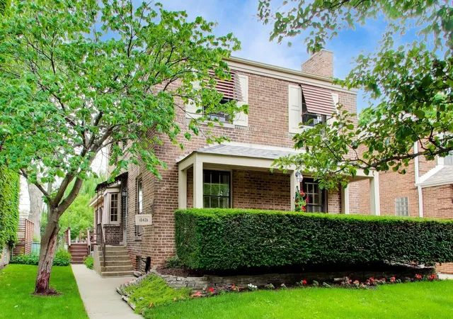 1st image of 10426 S Artesian Ave, Chicago, IL 60655 | MLS# 12692349