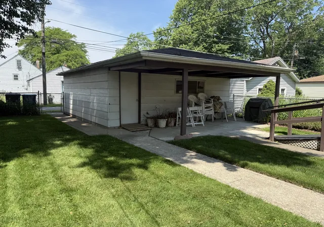 17th image of 12448 Elizabeth St S, Calumet Park, IL 60827 | MLS# 12692351