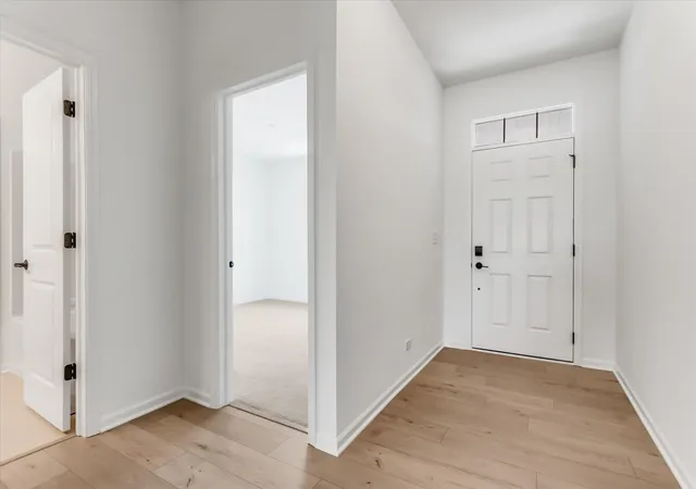 Photo 1 of Single family home for sale at 729 Alberta Ave, Oswego, IL 60543 | MLS# 12692356 | Listing updated on 2026-09-21