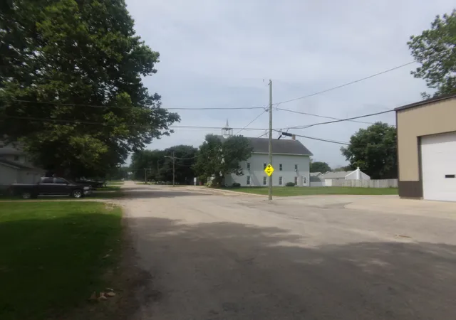 Homes for sale in Lyndon, IL | 215 1st Ave, Lyndon, IL 61261 | MLS# 12692366