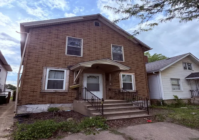 Homes for sale in Joliet, IL | 825 N Broadway St, Joliet, IL 60435 | MLS# 12692386