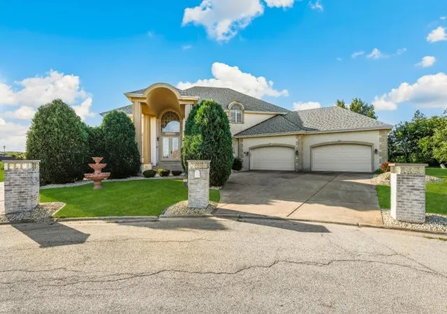 2nd image of 5 Delphi Ct, Tinley Park, IL 60477 | MLS# 12692392