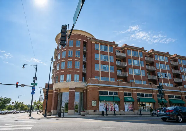 2nd image of (Undisclosed), Chicago, IL 60646 | MLS# 12692415