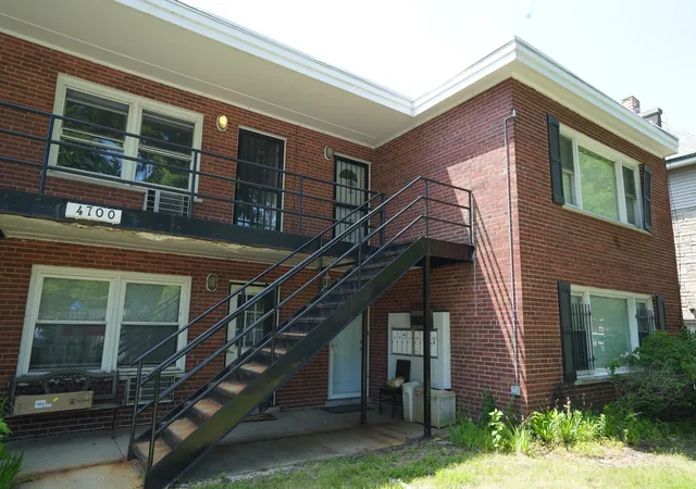 Homes for sale in Chicago, IL | 4700 N Ashland Ave #1, Chicago, IL 60640 | MLS# 12692418