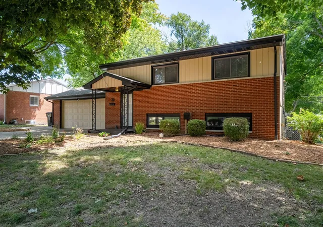 Photo 2 of Single family home for sale at 15 Kingswood Dr, Normal, IL 61761 | MLS# 12692439 | Listing updated on 2026-09-14