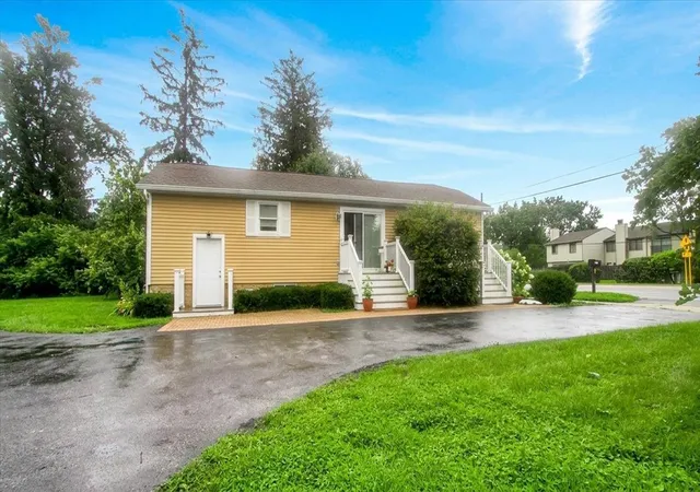 Photo 3 of Single family home for sale at 1720 63rd Street, Downers Grove, IL 60516 | MLS# 12692452 | Listing updated on 2026-09-24